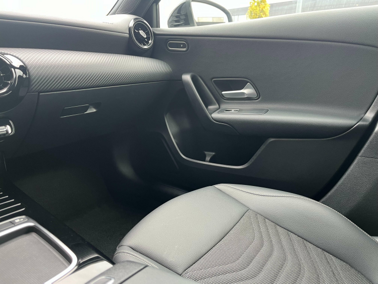 Mercedes-Benz A 180 A 180 7G-DCT Facelift Widescreen/LED/Sportzetels Leconte Motors