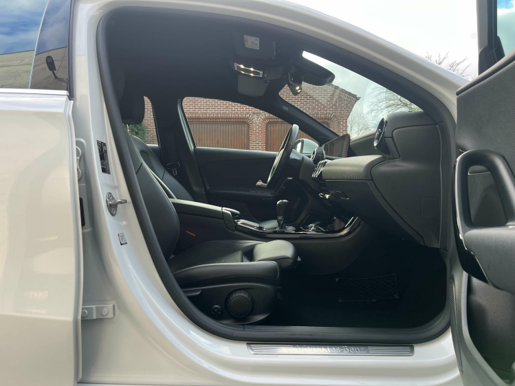 Mercedes-Benz A 160 A 160i Widescreen/Sportzetels/Camera/Gps/Cruise... Leconte Motors