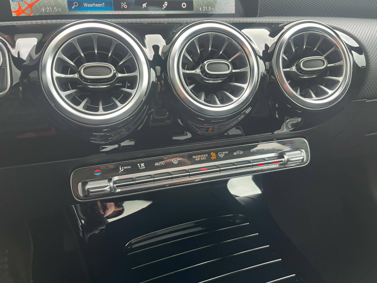 Mercedes-Benz A 180 A 180iA Berline Panodak/Leder/Sfeerverlichting/Camera Leconte Motors