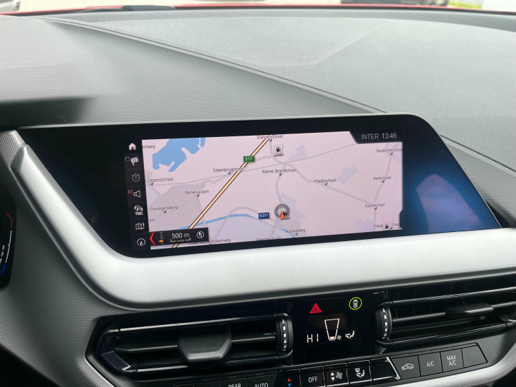 BMW 118 118iA Full-LED/Navigatie/Carplay/Cruise/PDC/BLTH.. Leconte Motors