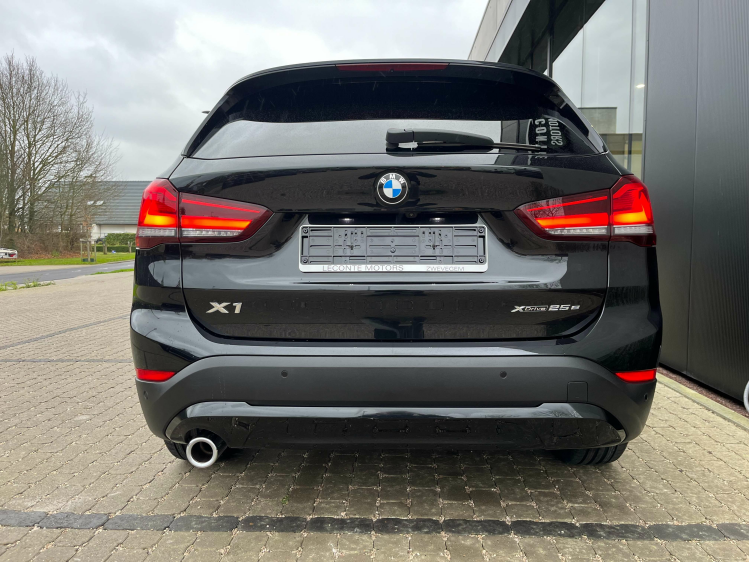BMW X1 1.5iA xDrive25e Hybrid LED/Leder/Carplay/HUD/CAM.. Leconte Motors