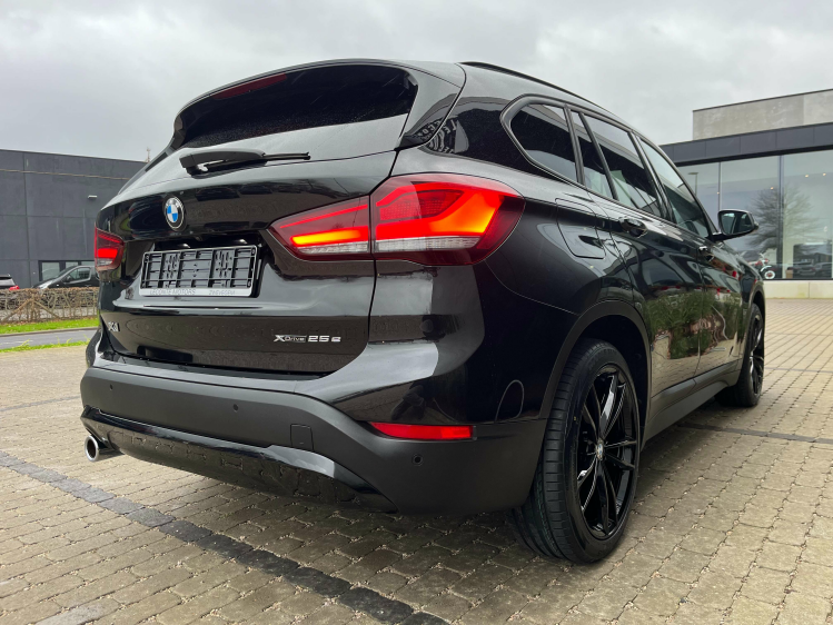 BMW X1 1.5iA xDrive25e Hybrid LED/Leder/Carplay/HUD/CAM.. Leconte Motors