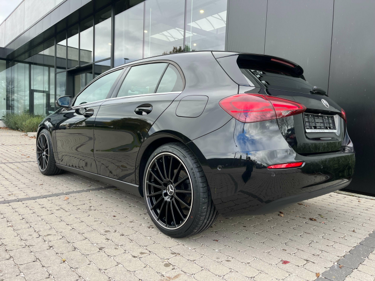 Mercedes-Benz A 180 A 180 7G-DCT Facelift Widescreen/LED/Sportzetels Leconte Motors