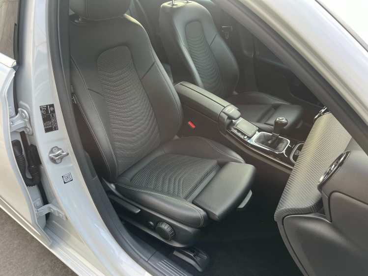 Mercedes-Benz A 160 A 160i Widescreen/Sportzetels/Camera/Gps/Cruise... Leconte Motors