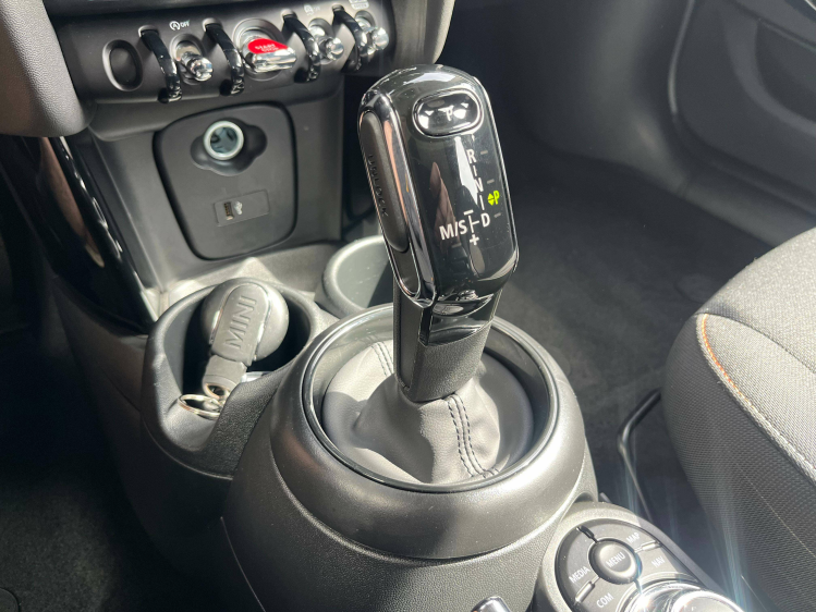 MINI Cooper Mini 1.5A Cooper Virtual/LED/Carplay/Navigatie Leconte Motors
