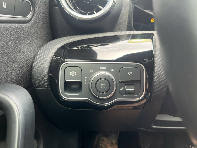 Mercedes-Benz A 180 A 180iA DCT Berline Widescreen/Sportzetels/LED/Navigatie Leconte Motors