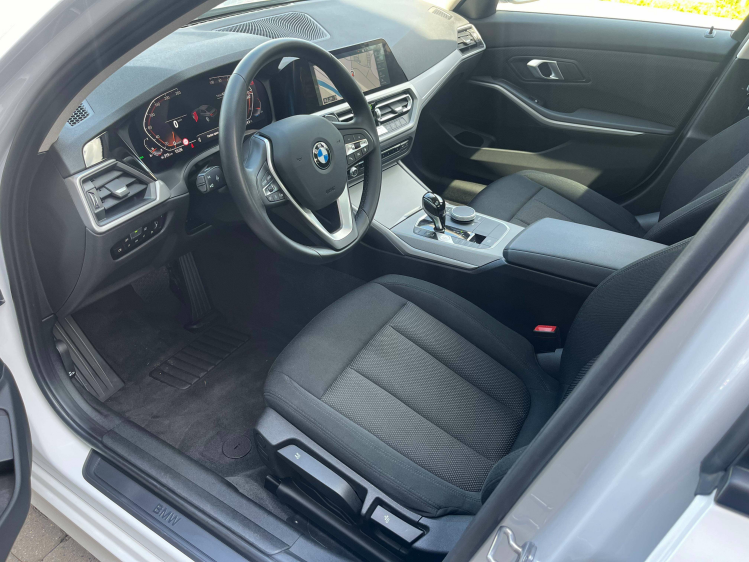 BMW 318 318iAS Berline Schuifdak/Navigatie/Carplay/Cruise/PDC Leconte Motors