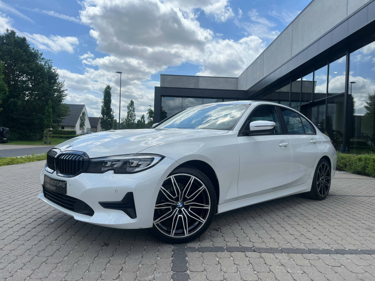 BMW 318 318iAS Berline Schuifdak/Navigatie/Carplay/Cruise/PDC Leconte Motors