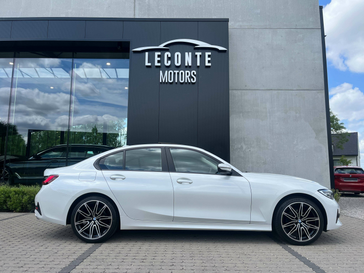 BMW 318 318iAS Berline Schuifdak/Navigatie/Carplay/Cruise/PDC Leconte Motors
