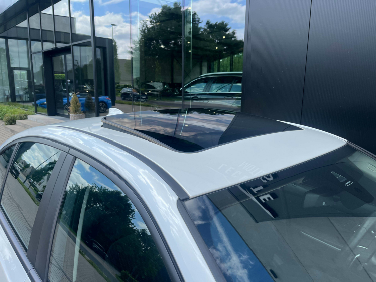 BMW 318 318iAS Berline Schuifdak/Navigatie/Carplay/Cruise/PDC Leconte Motors