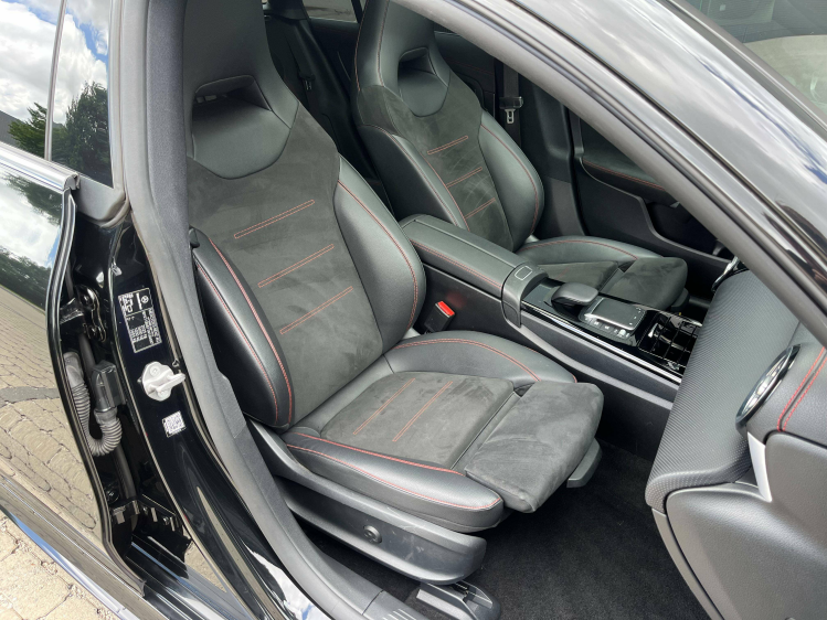 Mercedes-Benz CLA 200 CLA 200iA DCT AMG-PACK Panodak/Sfeerverlichting/Memoryseats/Carplay/... Leconte Motors