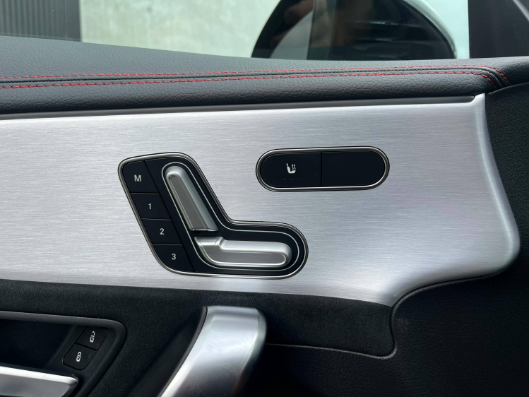 Mercedes-Benz CLA 200 CLA 200iA DCT AMG-PACK Panodak/Sfeerverlichting/Memoryseats/Carplay/... Leconte Motors