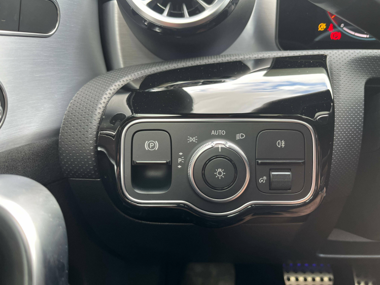 Mercedes-Benz CLA 200 CLA 200iA DCT AMG-PACK Panodak/Sfeerverlichting/Memoryseats/Carplay/... Leconte Motors