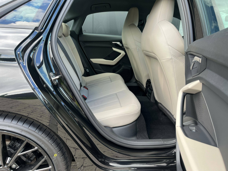 Audi A3 A3 30 TFSI Berline S-Line Full-LED/Virtual/Leder/Camera/Carplay Leconte Motors