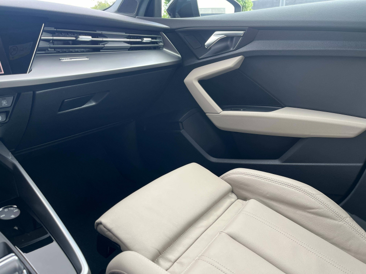 Audi A3 A3 30 TFSI Berline S-Line Full-LED/Virtual/Leder/Camera/Carplay Leconte Motors