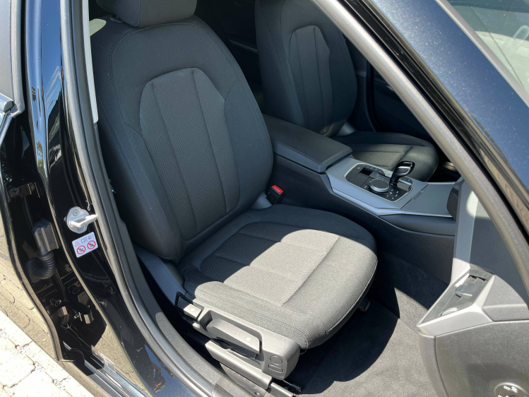 BMW 318 Touring 318iA Panodak/Virtual/Carplay/Cruise/PDC/...!! Leconte Motors