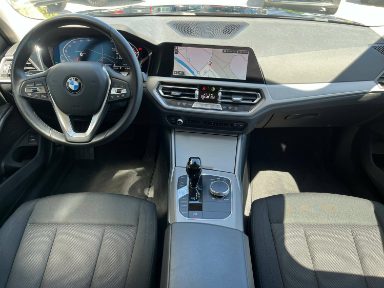 BMW 318 Touring 318iA Panodak/Virtual/Carplay/Cruise/PDC/...!! Leconte Motors