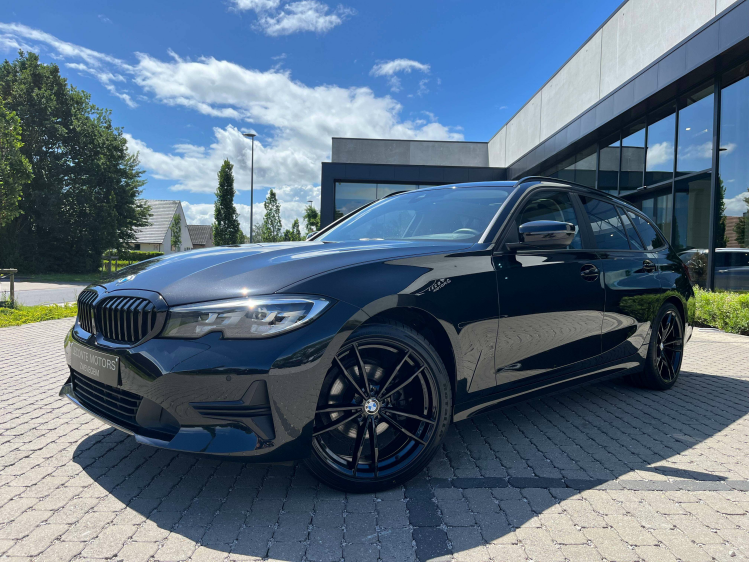 BMW 318 Touring 318iA Panodak/Virtual/Carplay/Cruise/PDC/...!! Leconte Motors