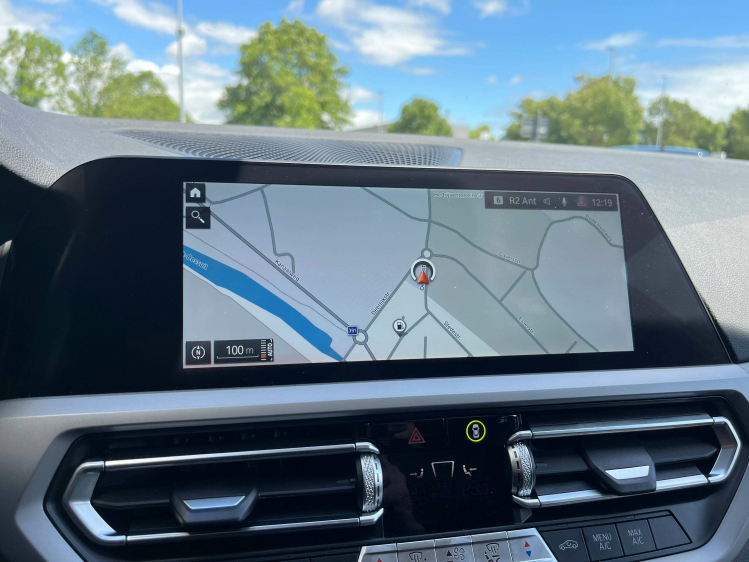 BMW 318 Touring 318iA Panodak/Virtual/Carplay/Cruise/PDC/...!! Leconte Motors