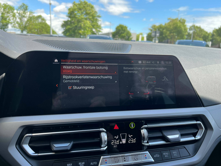 BMW 318 Touring 318iA Panodak/Virtual/Carplay/Cruise/PDC/...!! Leconte Motors
