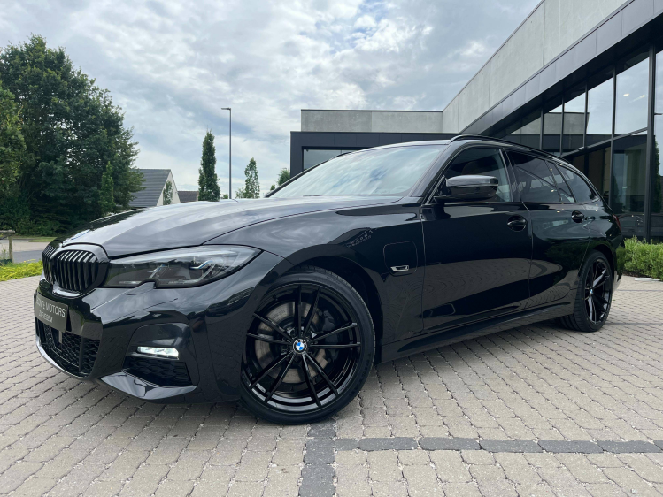BMW 330 Touring 330eAS M-Pakket Panodak/Leder/360\'Cam/Sfeerverlichting Leconte Motors