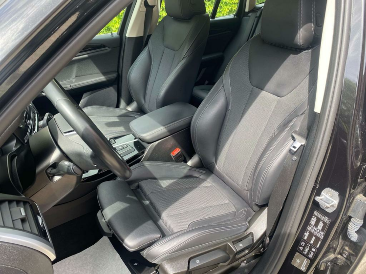 BMW X3 2.0iA xDrive20 X-Line Full-LED/Sportzetels/Gps/CAM Leconte Motors