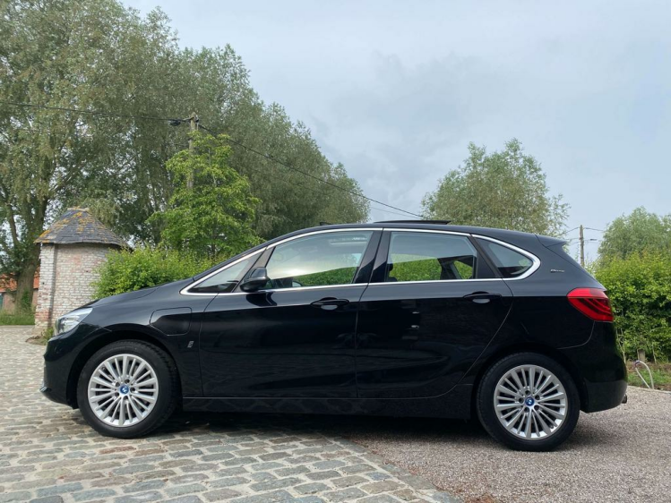 BMW 225 225XE Active Tourer Hybrid Luxury Pano/Leder/CAM.. Leconte Motors