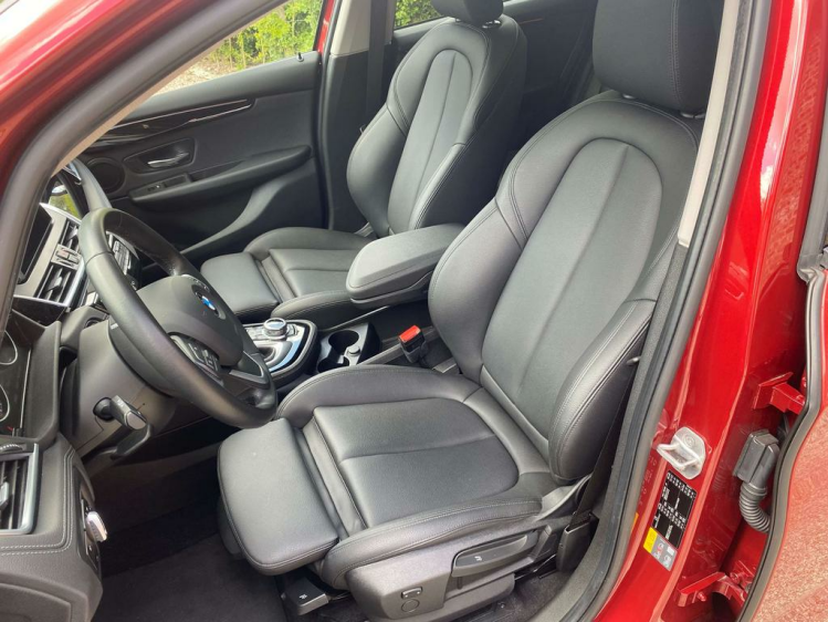 BMW 225 225XE Active Tourer Plug-In Hybrid Sport-Pack... Leconte Motors