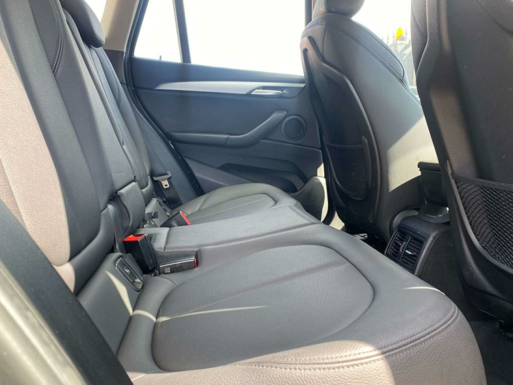 BMW X1 2.0 dAS sDrive18 Full-LED/Sportzetels/Gps-Pro/HUD! Leconte Motors