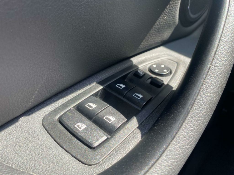 BMW X1 2.0 dAS sDrive18 Full-LED/Sportzetels/Gps-Pro/HUD! Leconte Motors