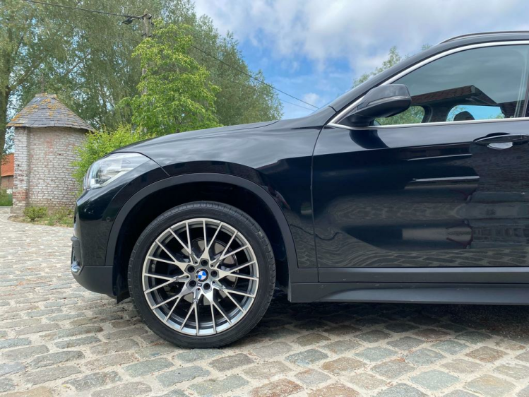 BMW X1 2.0 dAS sDrive18 Full-LED/Sportzetels/Gps-Pro/HUD! Leconte Motors