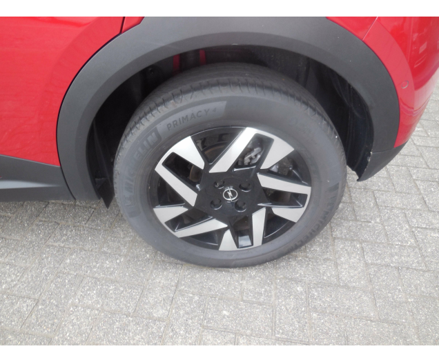 Opel Mokka Elegance 1.2 benz Turbo rood bj. 07/2021 7919 km Garage Van Wassenhove