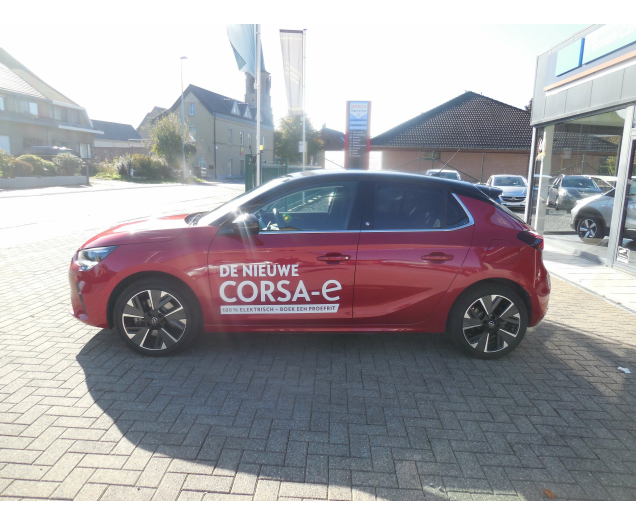 Opel Corsa Electric 50 kWh Elegance bj. 07/2021 9689 km Garage Van Wassenhove