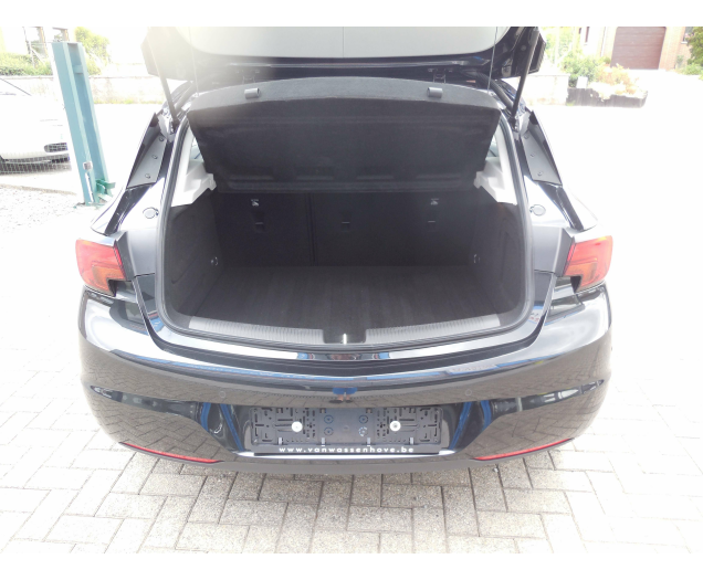 Opel Astra K 5drs 1.0 benz turbo zwart bj. 08/2016 85218 km Garage Van Wassenhove