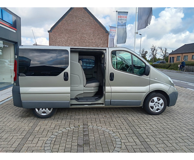 Opel Vivaro Lichte vracht / Dubbele cabine / 5 pl / 2.0 CDTI Garage Van Wassenhove