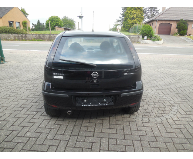 Opel Corsa C Essentia 1.2 benz 3drs zwart bj. 11/2006 63495 k Garage Van Wassenhove