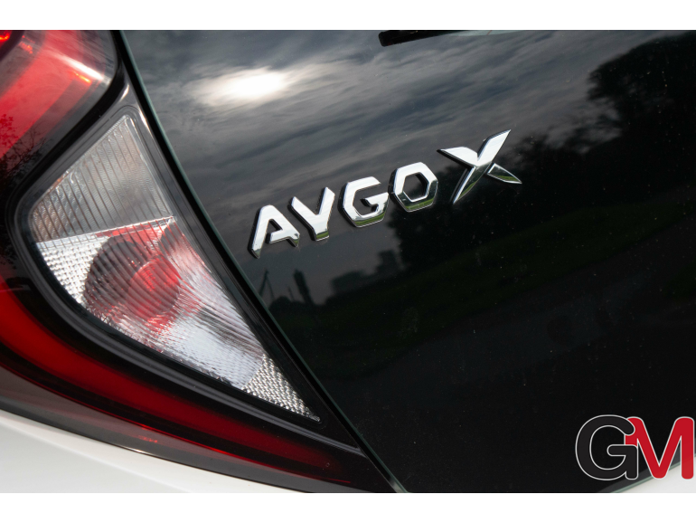Toyota Aygo 1.0i VVT-i X play Air Garage Messiaen