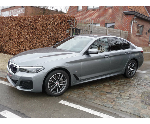 BMW 520 dXA MHEV !!! VERKOCHT // VENDU !!!! Autohandel Eddy Vanderhaeghen