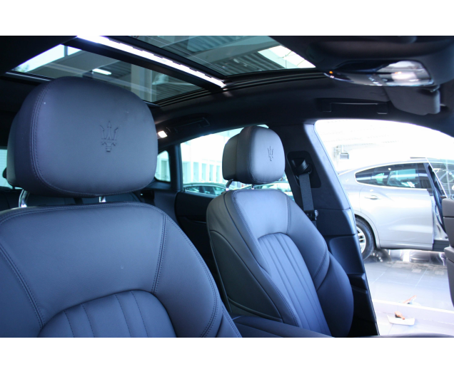 Maserati Levante 2.0i 330PK MHEV Executive 4WD + PANO DAK - NEW !!! AMB Gent