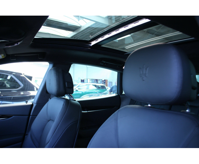 Maserati Levante 2.0i 330PK MHEV Executive 4WD + PANO DAK - NEW !!! AMB Gent