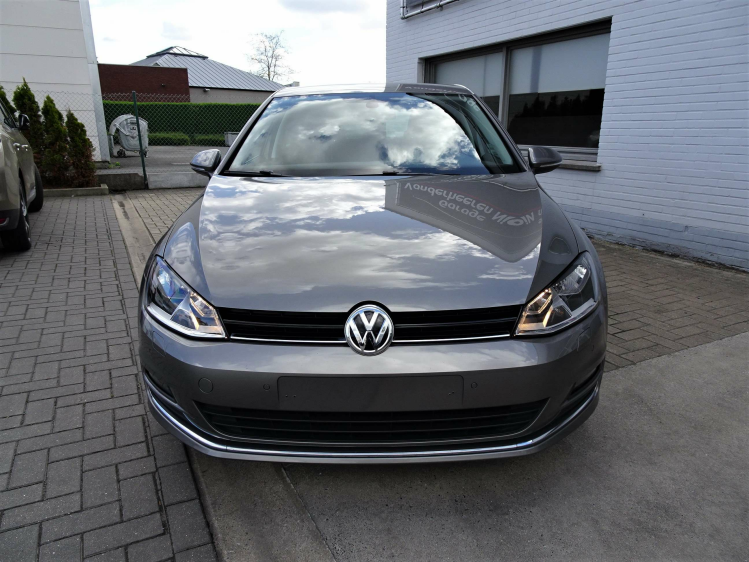 Volkswagen Golf 1.2TSI 