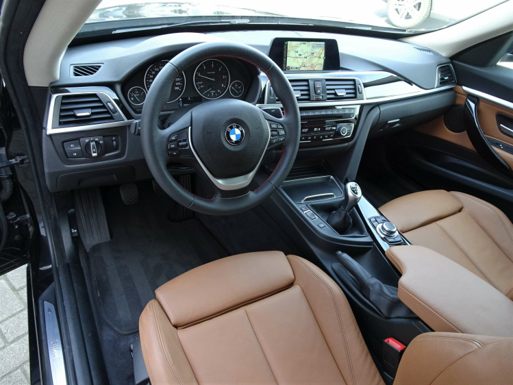 BMW 318 d GT Sport   