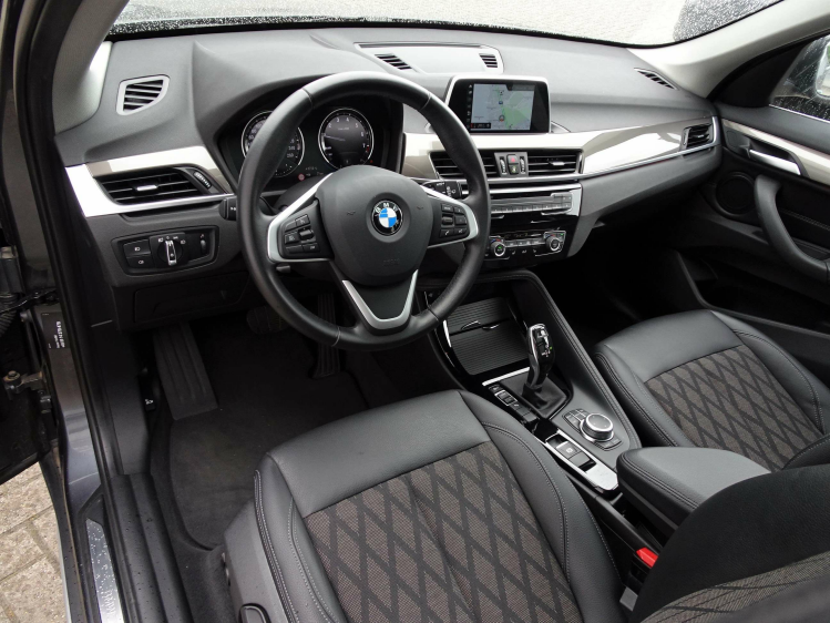 BMW X1 1.5iA sDrive18 PANODAK,XENON,NAVI,LEDER,CRUISE,PDC Garage Nico Vanderheeren BV