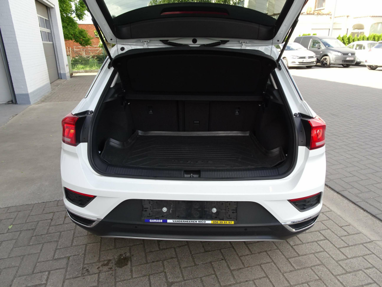 Volkswagen T-Roc 1.0TSi LED,APPLE CARPLAY+ANDROID AUTO,ADAPT.CRUISE Garage Nico Vanderheeren BV