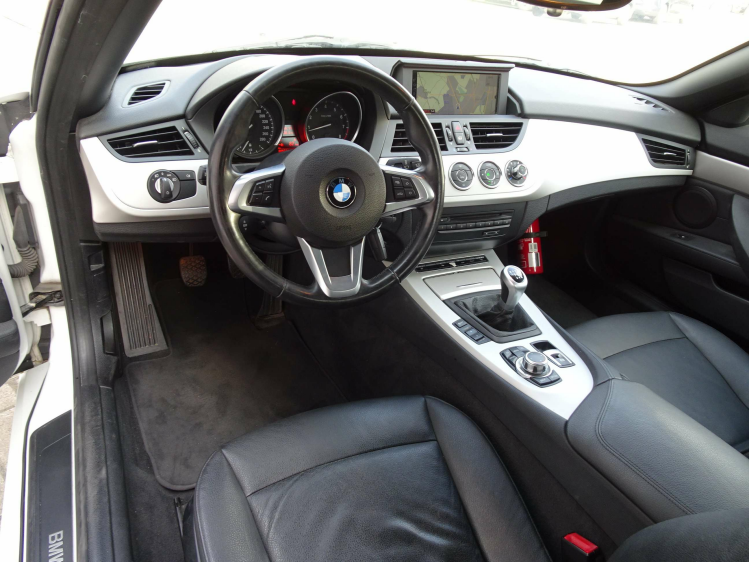 BMW Z4 2.0i sDrive20i XENON,EL.DAK,LEDER,NAVI,CRUISE,ALU Garage Nico Vanderheeren BV