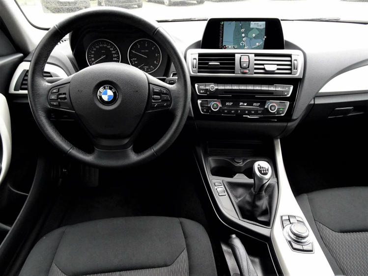 BMW 116 d Efficient Dynamics NAVI,CRUISE,PDC,BLUETH,AIRCO Garage Nico Vanderheeren BV