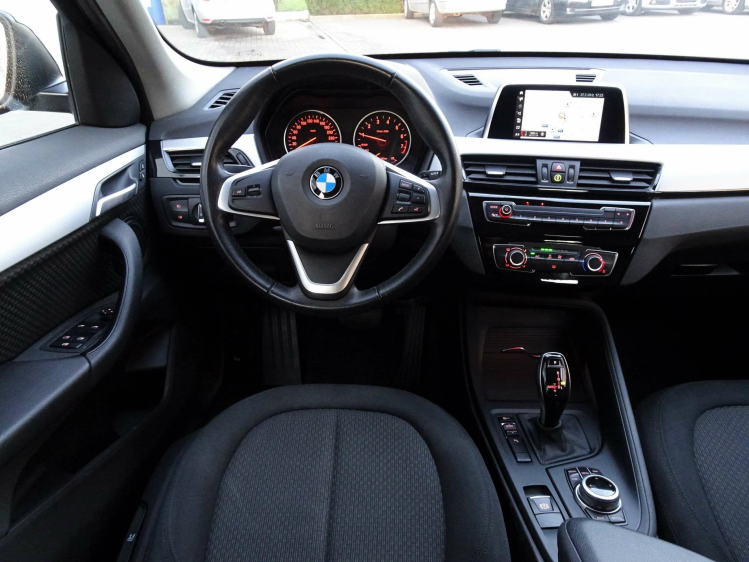 BMW X1 1.5iA sDrive18 AUTOMAAT,NAVI,BLUETH,PDC V+A,ALU Garage Nico Vanderheeren BV