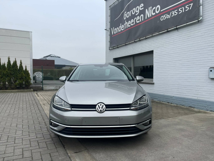 Volkswagen Golf 1.0 TSI 