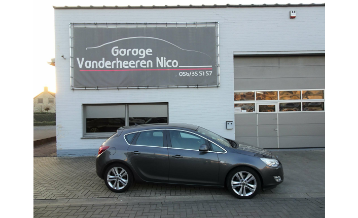 Garage Nico Vanderheeren BV - Opel Astra