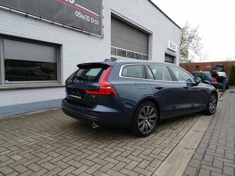 Volvo V60 2.0T5 Momentum Geartronic NAVI,CRUISE,EL.KOFFER Garage Nico Vanderheeren BV